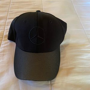 mercedes hat